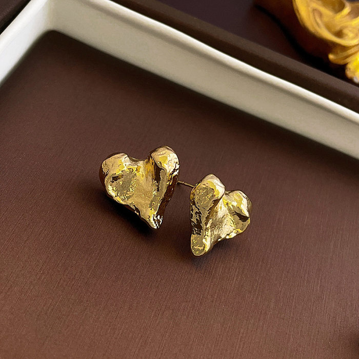 1 Pair Simple Style C Shape Heart Shape Solid Color Plating Copper Ear Studs