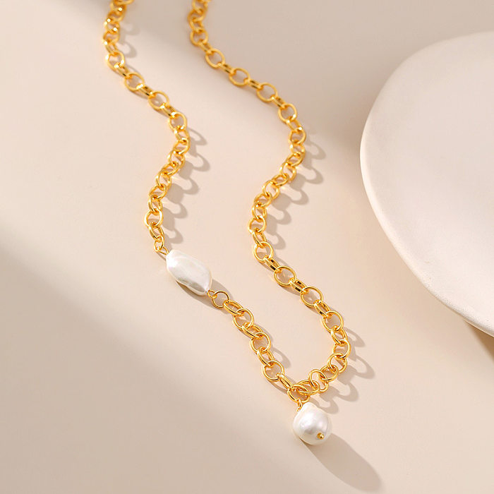 Collar de perlas de agua dulce con revestimiento de cobre geométrico elegante