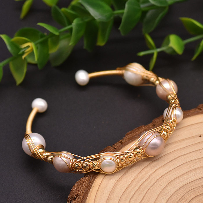 Retro Flower Copper Plating Inlay Pearl 18K Gold Plated Bangle