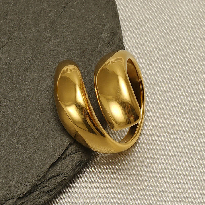 Retro Simple Style Solid Color Stainless Steel Plating 18K Gold Plated Rings