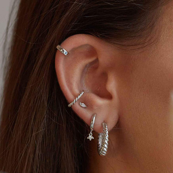 Einfache Art-Faden-Kupfer-Ohrringe für Damen ohne eingelegte Ohrringe, die Kupfer-Ohrringe überziehen