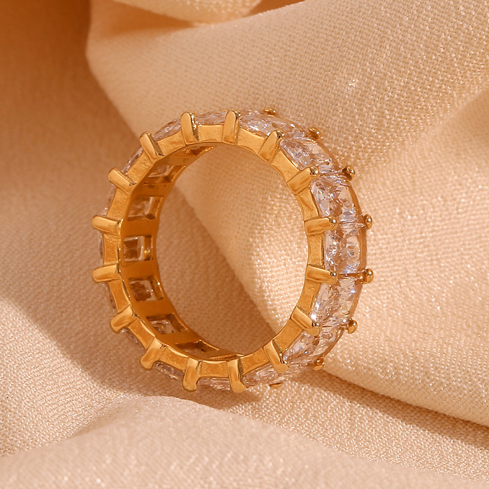 Einfacher, schlichter Stil, klassischer Stil, geometrische Ringe aus Edelstahl mit Intarsien-Zirkon und 18-Karat-Vergoldung