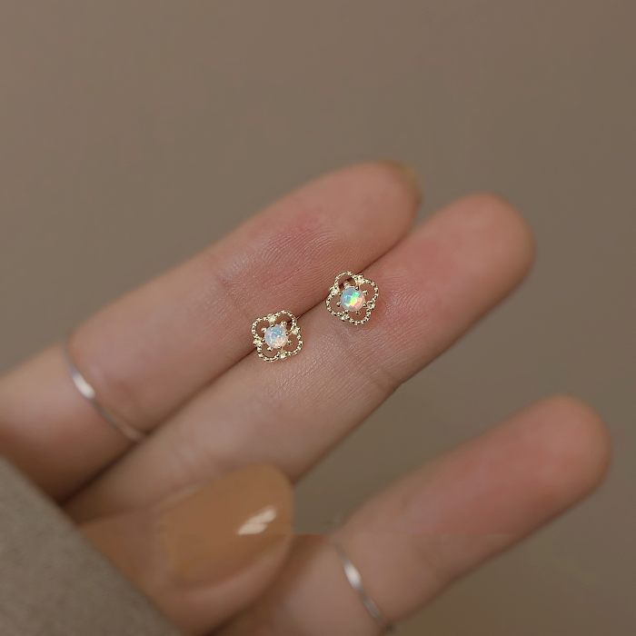 1 Pair Simple Style Four Leaf Clover Cat Flower Plating Inlay Copper Opal Zircon Ear Studs