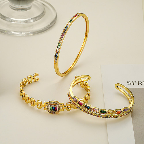 Bracelet plaqué or 18 carats avec incrustation de cuivre géométrique de style moderne et élégant