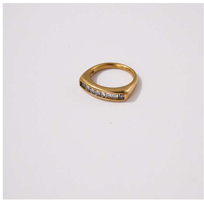 Großhandel mit einfachen rechteckigen Ringen aus Edelstahl mit Inlay und vergoldetem Zirkon
