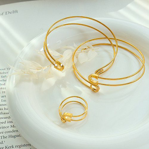 Bracelets plaqués or 18K d'anneaux d'acier titanique géométrique de style simple
