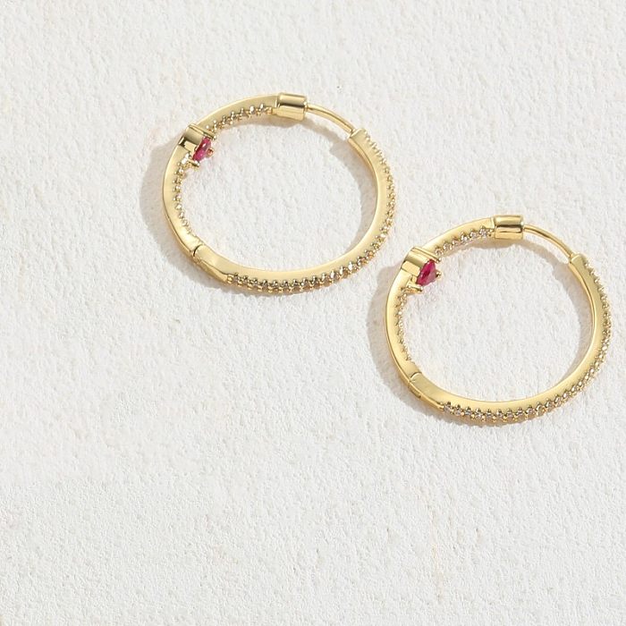 1 Paar elegante, runde Ohrringe mit Kupfer-Zirkon-Inlay und 14-Karat-Vergoldung