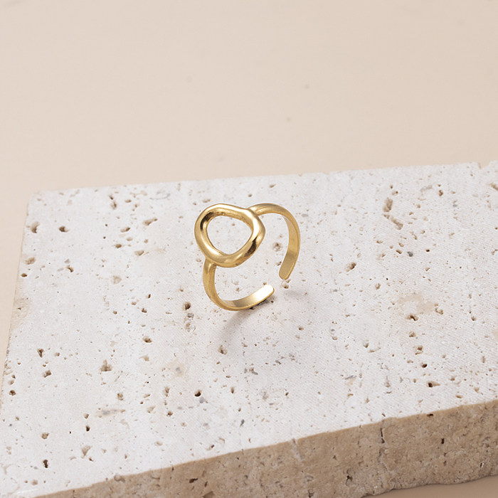 O chapeamento de aço inoxidável geométrico de Streetwear escava o anel aberto banhado a ouro 18K