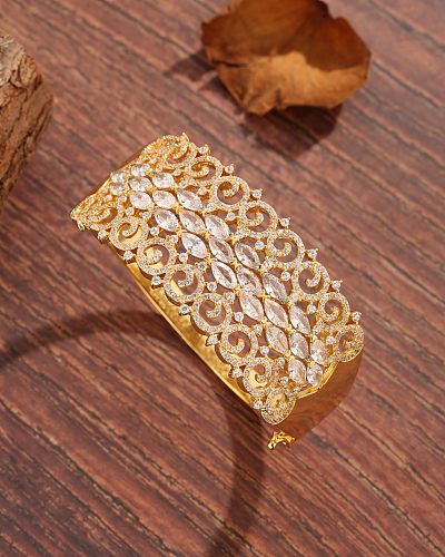 Luxueux Style français Style moderne rond placage de cuivre évider incrustation Zircon bracelet