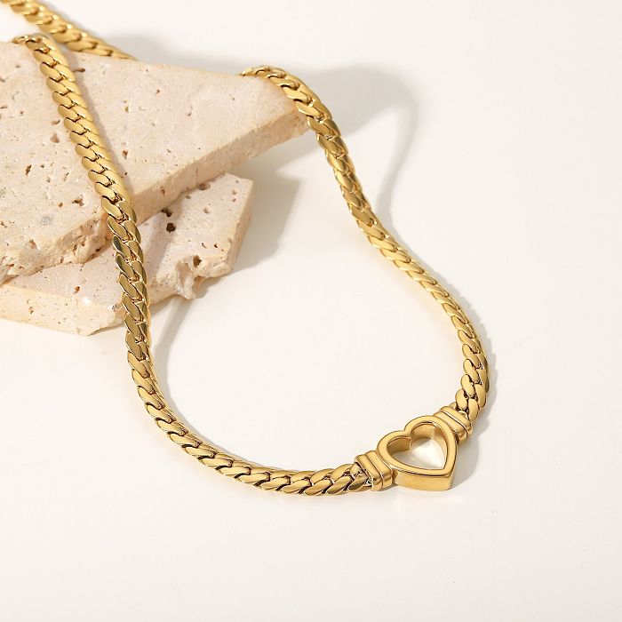 Collar de pulseras chapado en oro de 18 quilates con revestimiento de acero de titanio en forma de corazón retro