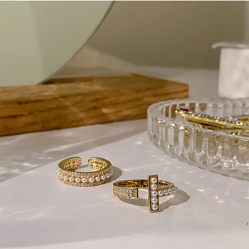 Anéis abertos banhados a ouro geométricos do zircão do embutimento do chapeamento de cobre do estilo moderno