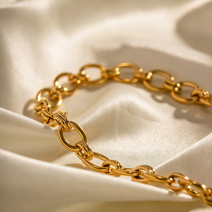INS-Stil, geometrische Halskette mit 18 Karat vergoldeten Armbändern aus Edelstahl
