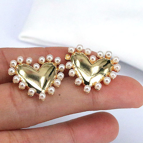 Clous d'oreilles en forme de cœur, en cuivre plaqué or, avec incrustation de perles, 1 paire