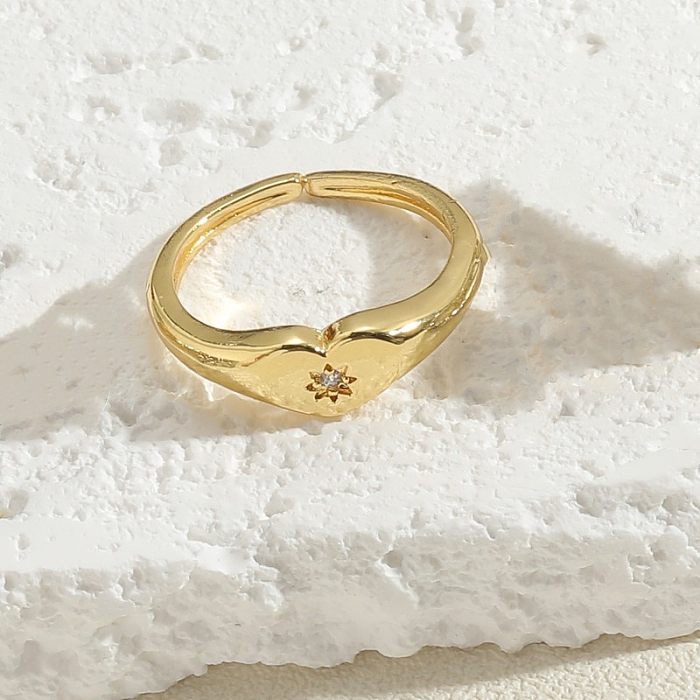 Anéis banhados a ouro elegantes do zircão 14K do embutimento do chapeamento de cobre da forma do coração