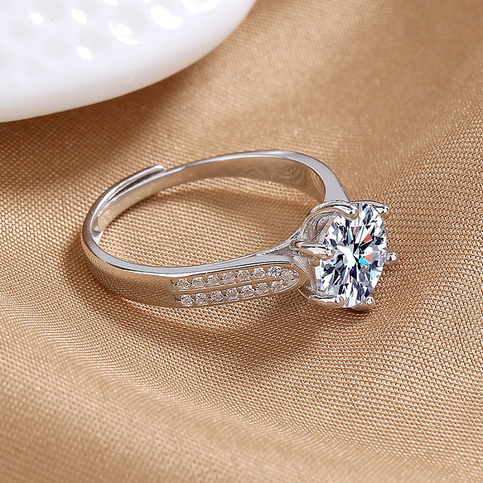 Offener Ring mit glänzendem, geometrischem Kupfer-Inlay und Zirkon