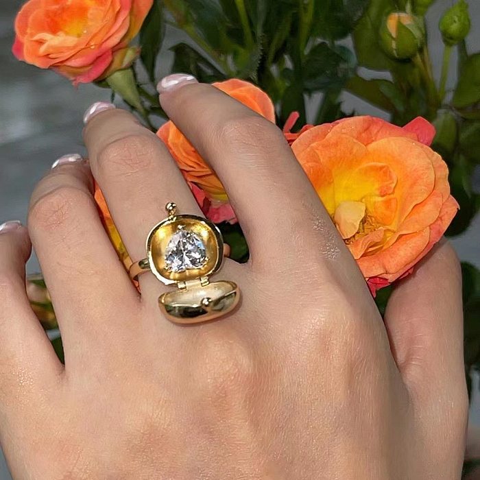 Collar de anillos de circón con incrustaciones de cobre de color sólido de estilo simple