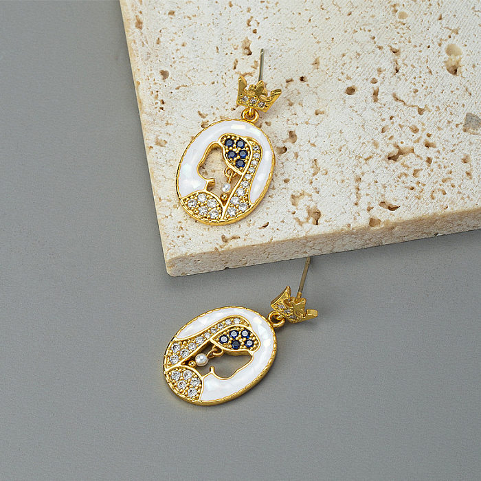 1 paire de boucles d'oreilles pendantes en cuivre plaqué or 18 carats, Portrait Glam élégant, incrustation de perles artificielles en Zircon