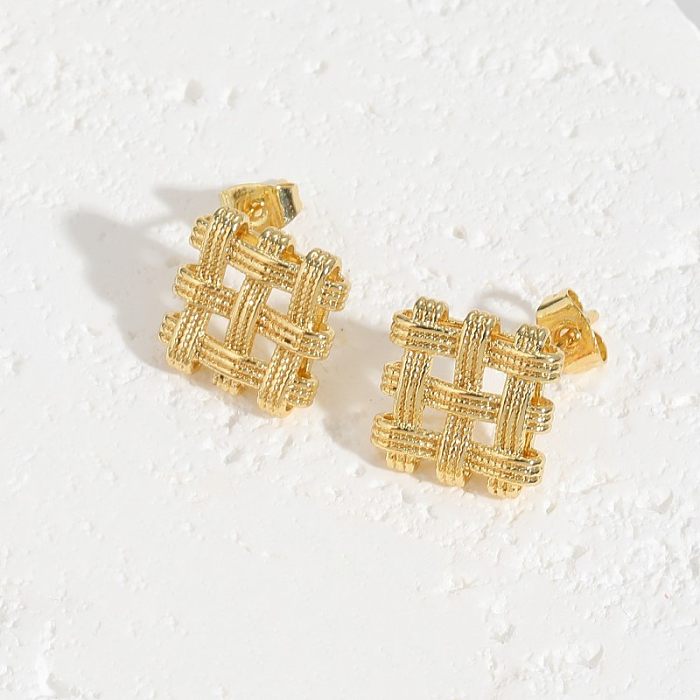1 Pair Elegant Luxurious Classic Style Grid Asymmetrical Plating Copper 14K Gold Plated Ear Studs