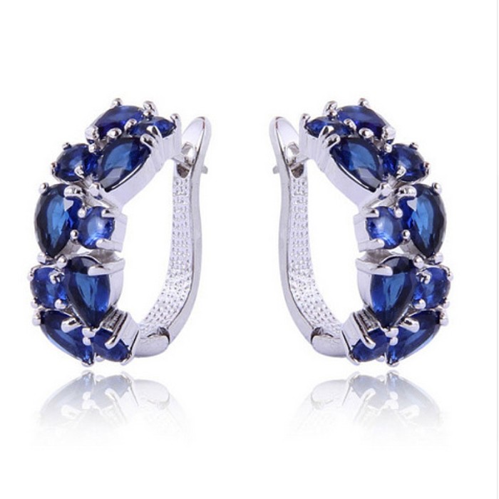 1 Pair Lady Simple Style Classic Style Round Irregular Plating Inlay Copper Zircon Earrings