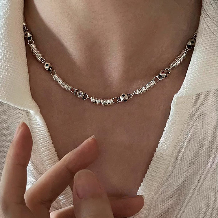 Geometrische Halskette im modernen Stil mit Kupferbeschichtung