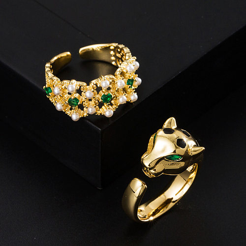 Europäischer und amerikanischer Mode-Kupfer-Ring mit vergoldetem Mikro-Intarsien-Zirkon-Panther-Kopf