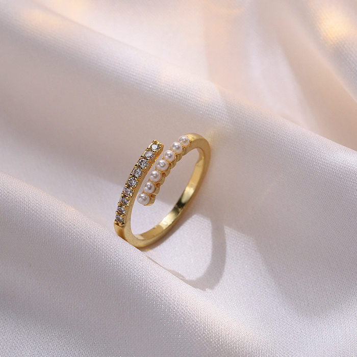 Offener Ring mit süßer Perle, Kupferbeschichtung und Inlay aus Zirkon