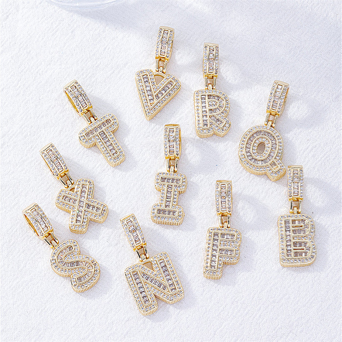 Lässige, süße, glänzende Buchstaben-Kupfer-Zirkon-Anhänger-Halskette in großen Mengen