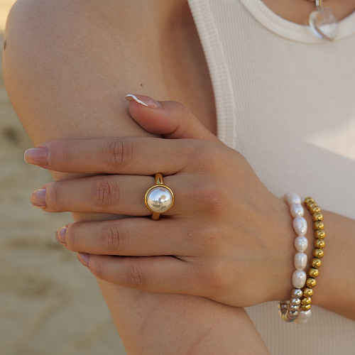 Anillos chapados en oro de 18 quilates con revestimiento de acero inoxidable con perlas estilo IG
