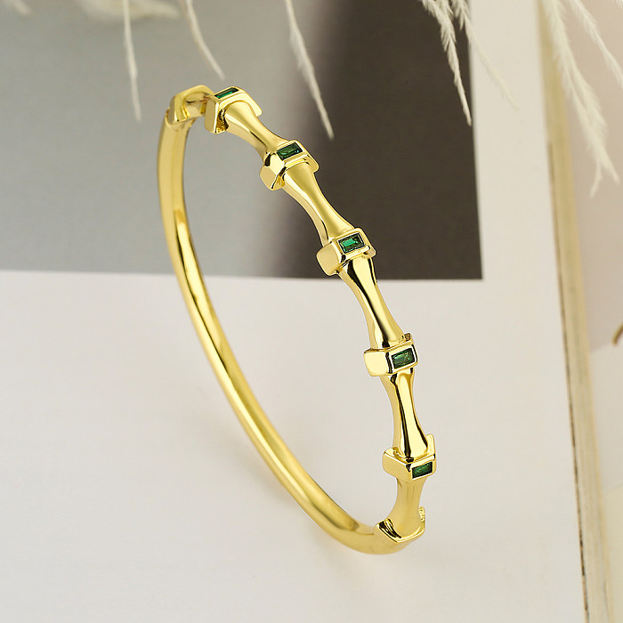 Bracelet plaqué or 18 carats avec incrustation de cuivre carré de style moderne