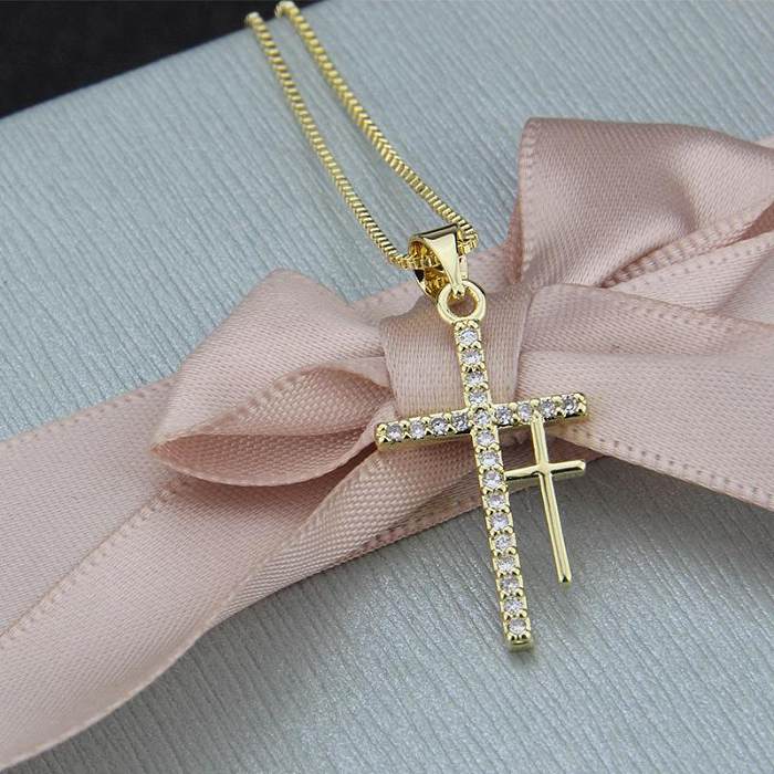 Heißer Verkaufs-Doppelt-Kreuz-hängende Art- und Weiseneues Kupfer überzogene weiße Zirkon-religiöse Halskette