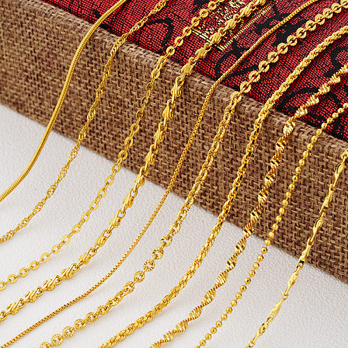 Schlichte geometrische Kupfer-vergoldete Halskette