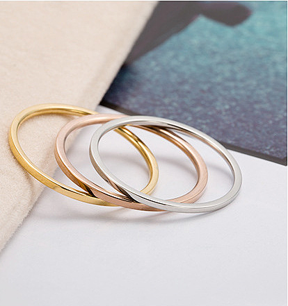 Atacado estilo simples redondo de aço inoxidável 14K banhado a ouro rosa anéis banhados a ouro