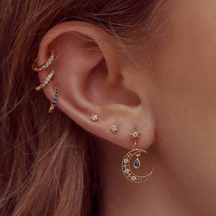 Fashion Flower Copper Rhinestones Earrings 1 Set