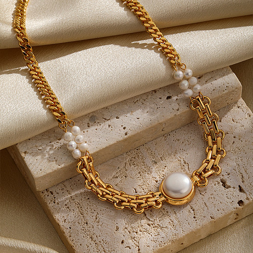 Collar con colgante chapado en oro de 18 quilates con perlas de agua dulce con incrustaciones de cobre redondo de viaje de estilo simple