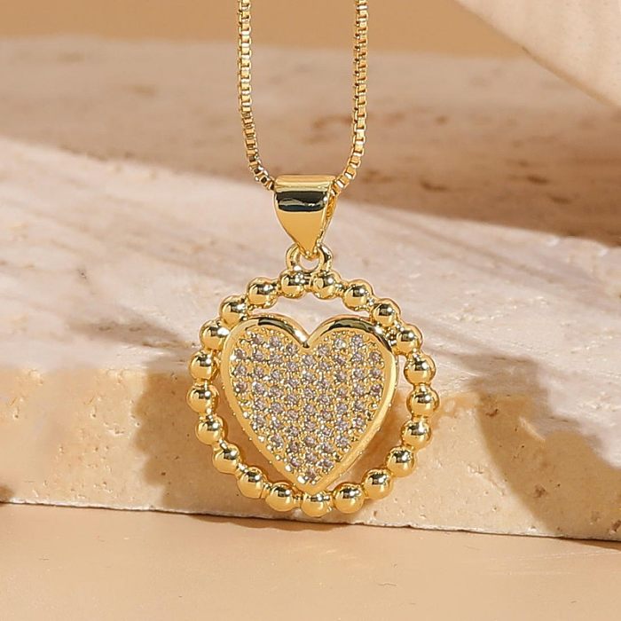 Collier pendentif élégant en forme de cœur doux avec incrustation de cuivre plaqué or 14 carats en Zircon