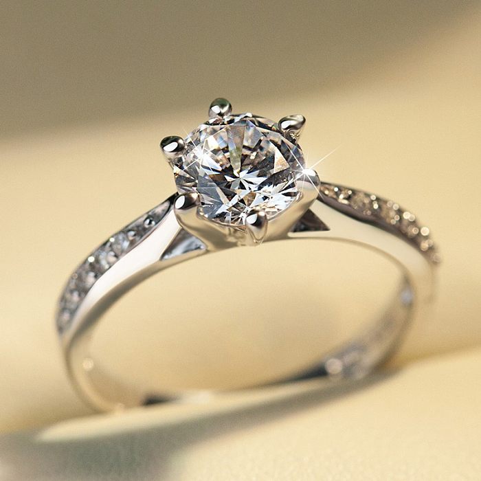 Fashion New Wedding Six-Claw Zircon Copper Ring