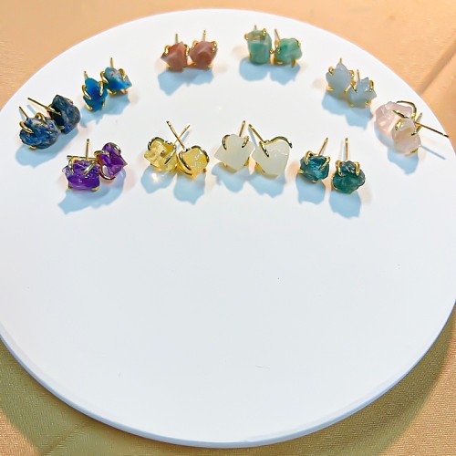 1 Pair Sweet Simple Style Irregular Plating Inlay Copper Natural Stone Gold Plated Ear Studs