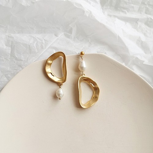 1 par de pendientes colgantes de perlas con incrustaciones de cobre geométricos de estilo simple de estilo vintage