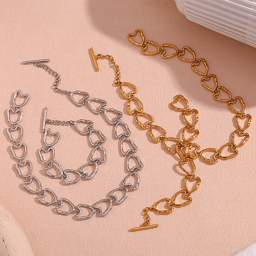 Collar de pulseras chapado en oro de 18 quilates con revestimiento de acero inoxidable en forma de corazón de estilo simple y clásico