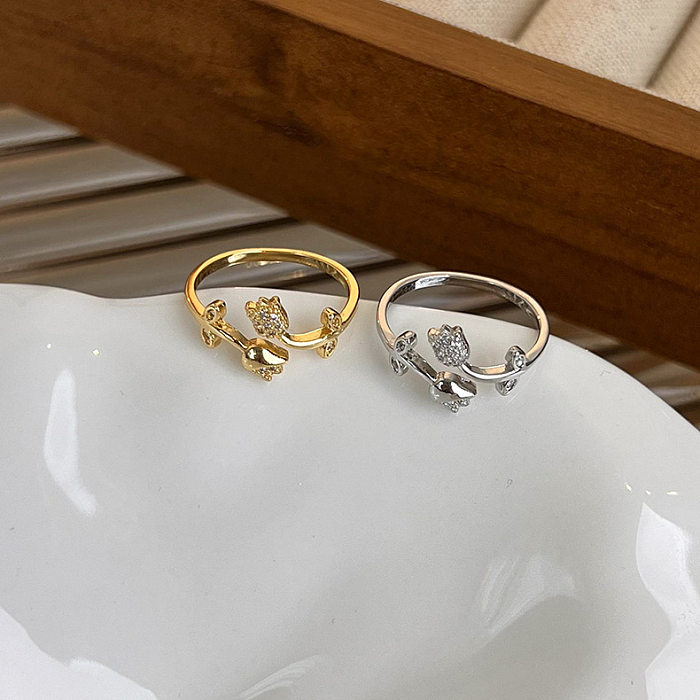 1 Stück offener Ring mit süßer Blumenverkupferung und Inlay aus Zirkon