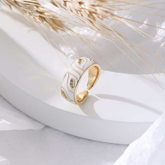 Offene Ringe mit 14-Karat-Goldplattierung, legere Blätter, mit Messingbeschichtung und Zirkoneinlage