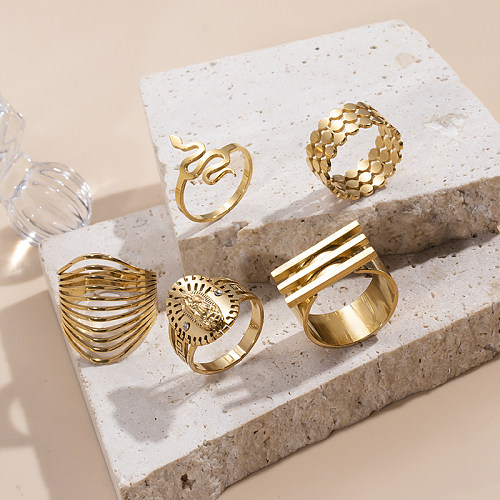 Anéis de strass banhados a ouro 18K de aço inoxidável com cobra geométrica estilo IG a granel