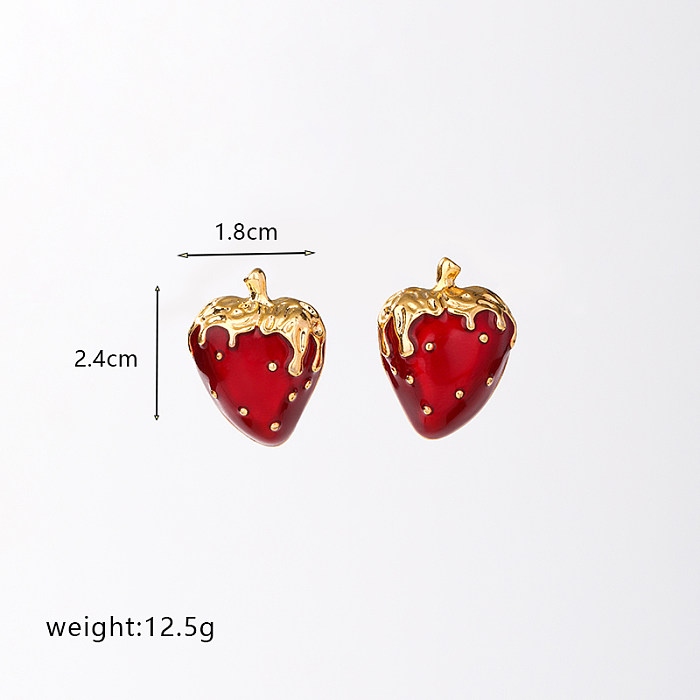1 paire de clous d'oreilles en résine et cuivre plaqué or 18 carats avec lettres douces et fraises