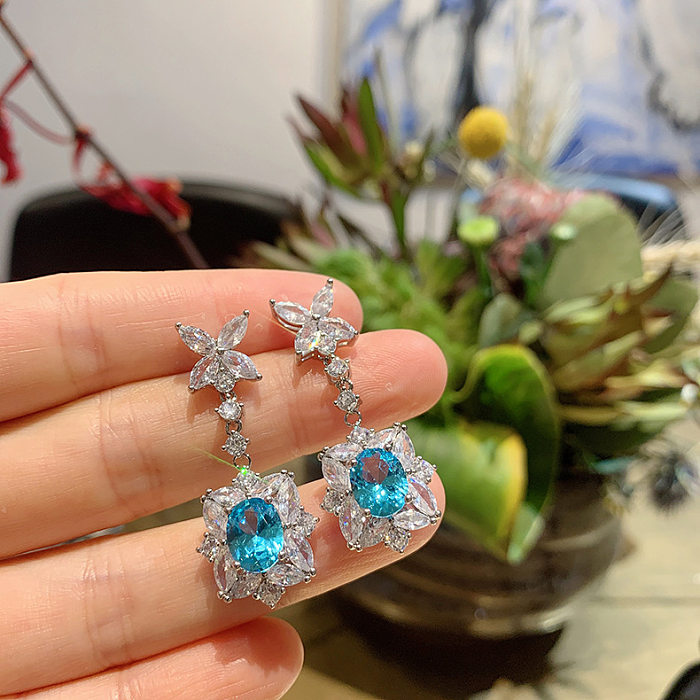 1 Pair Elegant Retro Flower Copper Plating Inlay Artificial Gemstones Drop Earrings