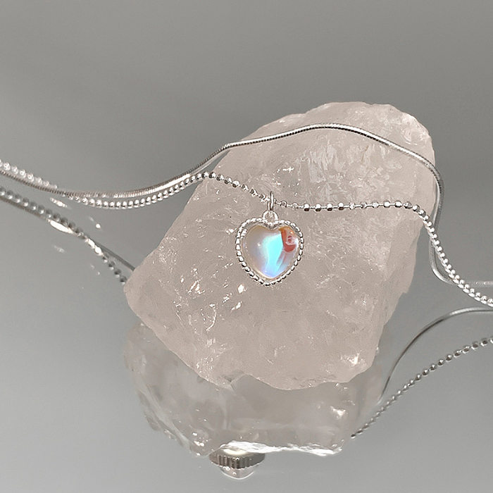 Schlichte mehrschichtige Halsketten in Herzform mit Kupfereinlage und Mondstein