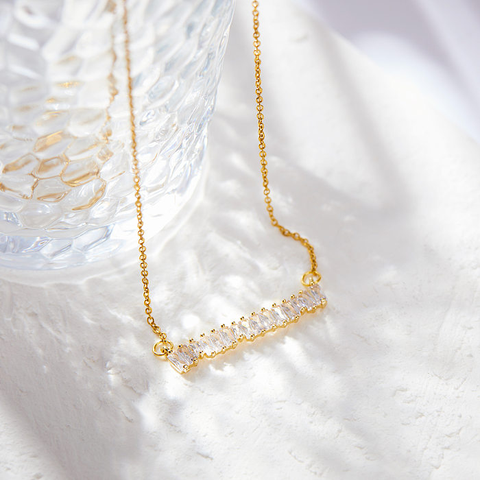 IG Style Einfache Halskette mit geometrischer Verkupferung und Inlay-Zirkon-18-Karat-Vergoldung