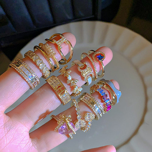 Glam – anneaux ouverts rectangulaires en cuivre et émail, avec incrustation de Zircon