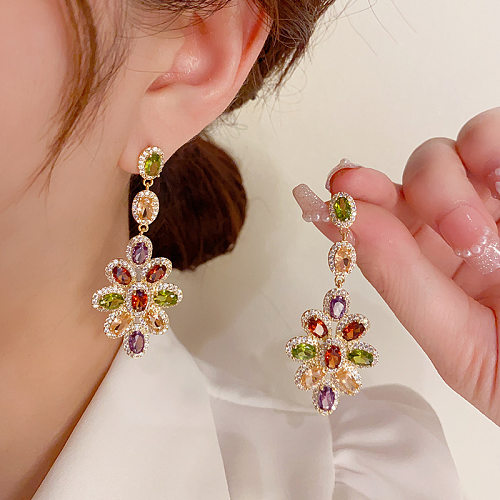 1 paire de boucles d'oreilles élégantes pour femmes, incrustation de fleurs en cuivre et Zircon plaqué or