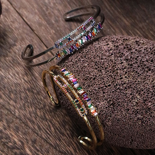 Pulseira elegante de zircão com incrustações geométricas de cobre em estilo streetwear