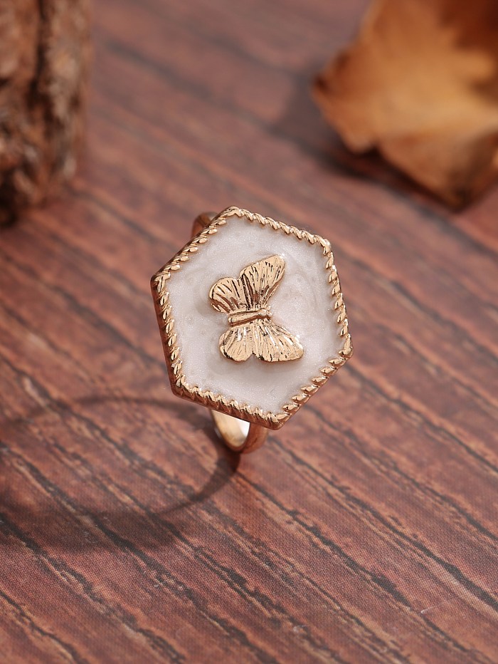 IG Style Fairy Style Sweet Hexagon Butterfly Kupferplattierung Inlay Shell 18K vergoldete offene Ringe